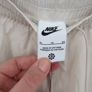 Nike Womens Sportswear Essential High Rise Track Pants Brown XL NWT thumbnail 3