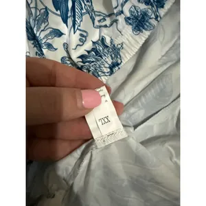 NIB- Blue White Floral Pajama Set Short Sleeve Button Down Shorts XXL thumbnail 4