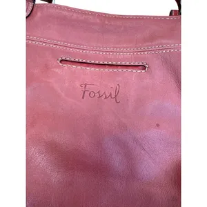 Fossil Vintage Womans Red Leather Handbag Clutch With Dual Handles SKU8148 thumbnail 2