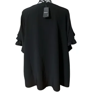 Torrid Georgette Ruffle Sleeve Scoop Neck Blouse Size 1 thumbnail 4