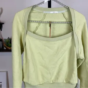 NIA the brand Cora Sweatshirt and Short Set Lounge Comfy Active Size Small thumbnail 3