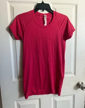 lululemon athletica swiftly short sleeve thumbnail 1