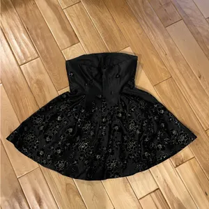 Homecoming Dress Black Size 8 thumbnail 3
