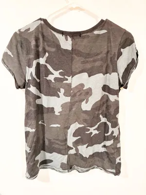 Free People We The Free Women's Camo T Shirt Top Grey Short Sleeve Size Small thumbnail 5