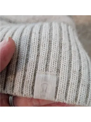 Lululemon Alpaca Wool-Blend V-Neck Sweater Heathered White Opal M thumbnail 3
