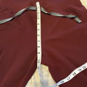FIGS Livingston Scrub Pants Burgundy Size XS thumbnail 6