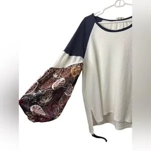 Umgee Floral Thermal Waffle Knit Peasant Boho Sweater NWOT thumbnail 3