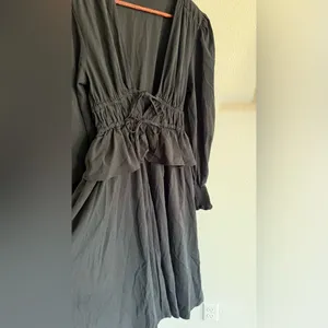 WeWoreWhat Black Ruffled Tiered Plunge Sundress thumbnail 4