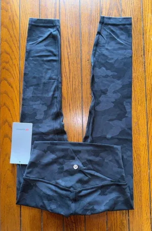 Lululemon Align High Rise 25” Heritage Camo Black H3DC Size 6 NWT thumbnail 1