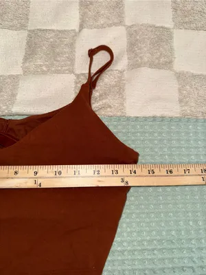 Athleta Elation V-Neck Crop size‎ M thumbnail 2