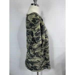 Doe & Rae Camo T-Shirt Women Medium Green Henley‎ Pocket Short Sleeve thumbnail 2