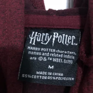 Harry‎ potter hooded sweatshirt women’s size medium. Hogwarts on back graphic thumbnail 3