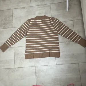 SOLD casual Striped crewneck‎ sweater in extra-soft yarn size M thumbnail 9
