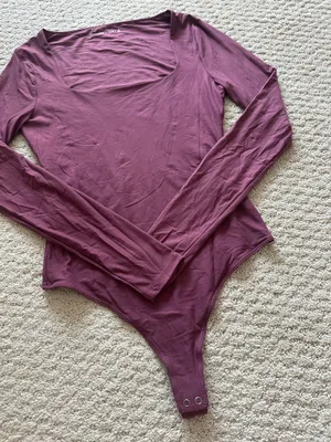 Abercrombie & Fitch Square Neck Long Sleeve Bodysuit thumbnail 3