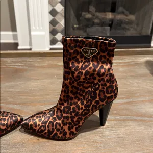 INC Mateo Leopard Print Ankle‎ Boots Size 6 NWOB Animal Print Pointed Toe Hee thumbnail 4