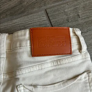 Princess Polly Cream Distressed Women Shorts thumbnail 6