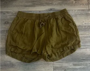 Old Navy Shorts Women’s thumbnail 1