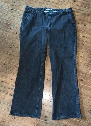Chico’s faded black bootcut 2.5/14 comfortable travelcore jeans thumbnail 1
