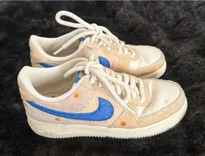 Size 9.5 - Nike Air Force 1 '07 LA Flea 2022 40th Anniversary DV2223-100 Womens thumbnail 1
