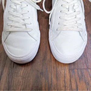 Madewell • Sidewalk Low-Top Sneakers in Leather white cream lace up thumbnail 4
