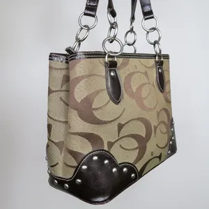 Vintage Y2K Brown CC Logo Shoulder Bag thumbnail 3