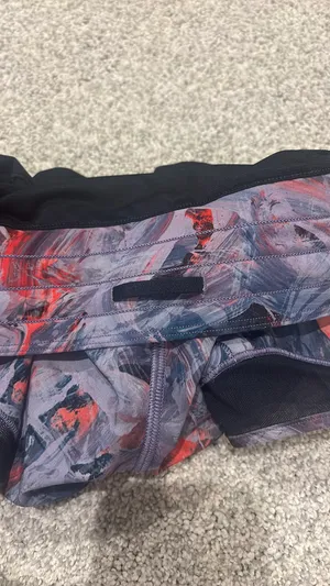 Lululemon Shorts Hotty Hot High-Rise  thumbnail 5
