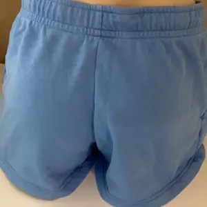 Nike Size Medium Light Blue Elastic Tie Waist Shorts. Preloved thumbnail 4
