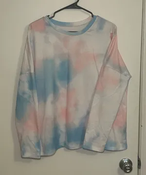 Pink and Blue Sweatshirt Size XL thumbnail 1