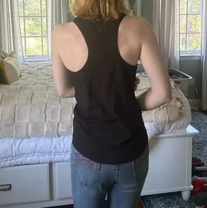 lululemon tank top thumbnail 2