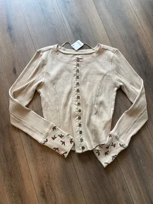 Free People Daria Cuff Cardi- Size Large thumbnail 4