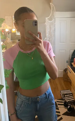 2 tones crop top thumbnail 1