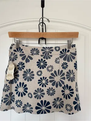 Altar’d State Small Daisy Starburst Pattern Mini Skirt Whimsigoth 70’s Groovy thumbnail 2