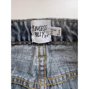 Princess‎ Polly High Waisted Straight Leg Distressed Knee Rip Jeans Light Wash 2 thumbnail 3
