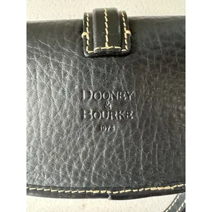 VGT Dooney & Bourke Pebble Leather Snap Closure Saddle Style Buckle Wristlet thumbnail 3