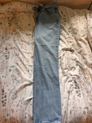 Abercrombie Jeans Mid- Rise Curve Love Straight thumbnail 2