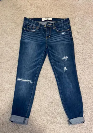 Super Skinny Jeans thumbnail 1