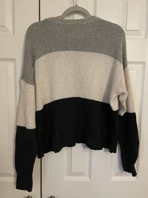 Sweater thumbnail 2