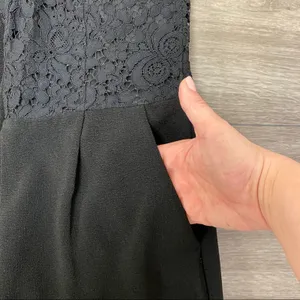 Dynamite Black Lace V Neck Jumpsuit Cap Sleeve Pockets Small thumbnail 3