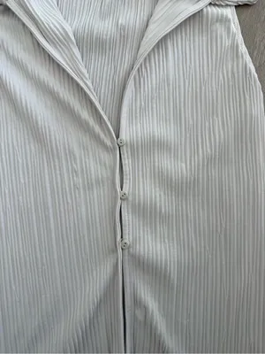 Zara Cream Pleated Sleeveless Top with Collar thumbnail 3