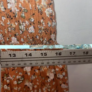 JODIFL Boho Smocked Floral Babydoll Tunic Blouse Orange Rust Ditsy Print Puff L thumbnail 4