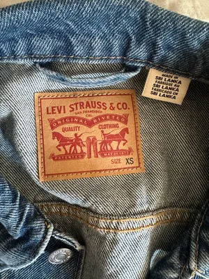 Levi’s Jean Jacket thumbnail 2