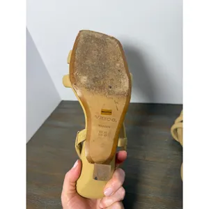 Vince Coline Leather Sandals Women's 9 Yellow Blonde Square Toe Kitten Heel thumbnail 13
