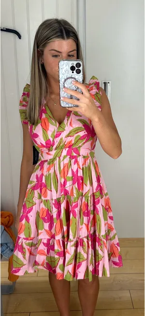 Marshalls Floral Pink Taylor Dress thumbnail 1