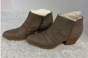 LifeStride Reba Doe Ecomicro Ruched Ankle Booties Taupe Brown Women 6‎ M NEW thumbnail 1