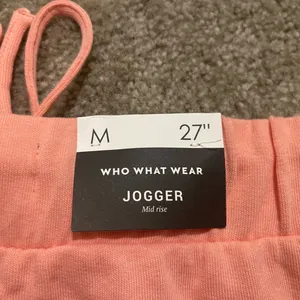 NWT Women’s Mid Rise Jogger Joggers Pants Coral Pink Size M thumbnail 8