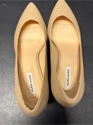 Alex Marie Nude Pointed Toe Kitten Heel Pumps Women’s Size 6Classic Career thumbnail 1