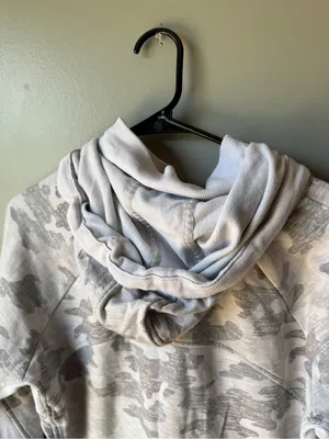 Salt Life Athleta Gray Camo Full Zip Hoodie Jacket Size XL thumbnail 4