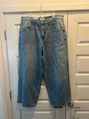 Tilly’s Brand RSQ Women’s Ultra Baggy Low Rise Jeans Size 33 NWT thumbnail 3