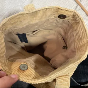 Vintage Y2K Aeropostale Tan‎ Corduroy Small Shoulder Tote Bag thumbnail 7
