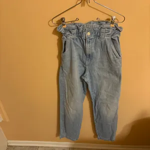 Mother Yoyo Ruffle Greaser Ankle Jeans in Crafty Side thumbnail 4